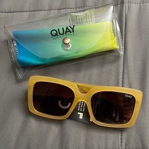 Brand new Quay sunnies “total vibe”